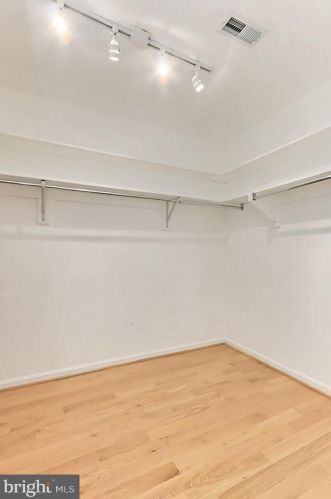 7712 Midday Ln, Alexandria VA 22306-2758 exterior