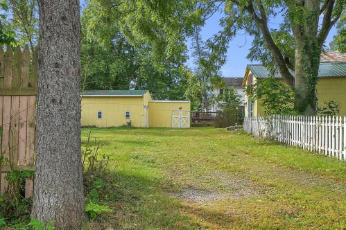 514 Kalamazoo St, Paw Paw MI 49079-1130 exterior