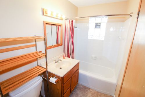 4740 70th St, Milwaukee WI  53218-4849 exterior