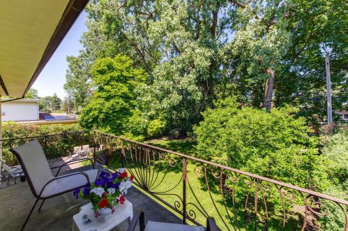 4848 Coyle Ave, Chicago IL 60645-3213 exterior