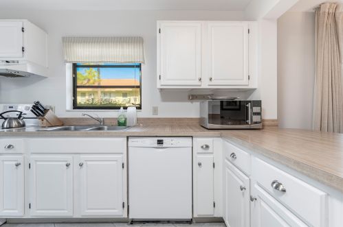 4587 Kittiwake Ct, Boynton Beach FL 33436-5270 exterior