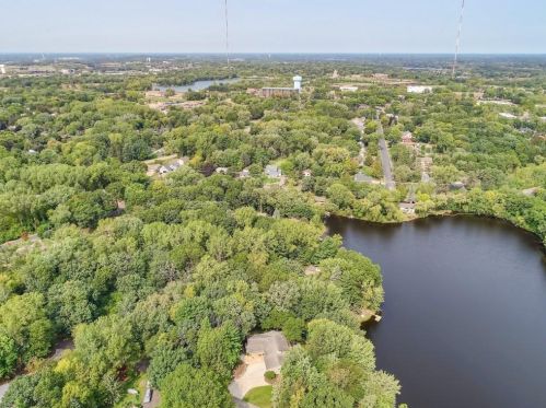 737 Amber Dr, Saint Paul MN 55122-2059 exterior