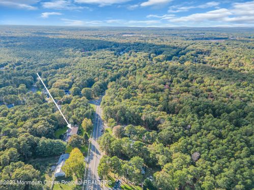 442 Frank Applegate Rd, Jackson Twp NJ 08527-2454 exterior