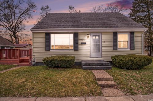 705 Geyer Ave, Mishawaka IN 46544-4334 exterior