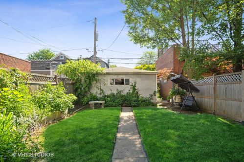 3309 Hoyne Ave, Chicago IL 60608-6122 exterior