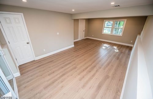 101 Pocono Trl, Hopatcong NJ  07843-1009 exterior