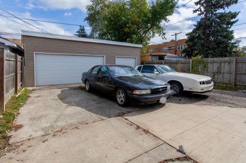 643 20 Ave, Broadview IL 60153-1712 exterior