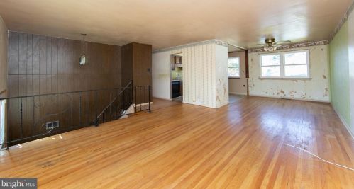 337 Davistown Rd, Blenheim NJ 08012-3301 exterior