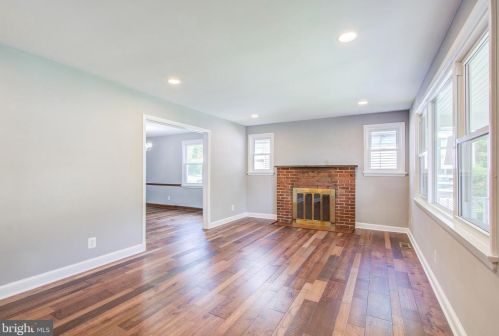 215 Highland Ave, Rockville MD  20850-4136 exterior