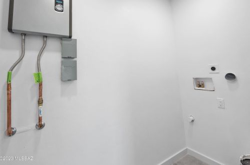 1540 Hl Side Dr, Tucson AZ 85745 exterior