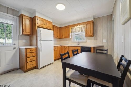 43 6th Ave, Paterson NJ  07506-1403 exterior