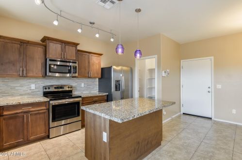 4831 4 Ave, Phoenix AZ 85041-5745 exterior