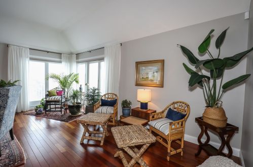 2 Fairview Dr, Concord NH 03301-6917 exterior