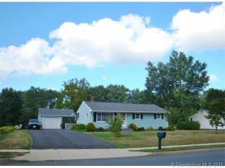 476 Westfield St, Middletown, CT 06457-1935