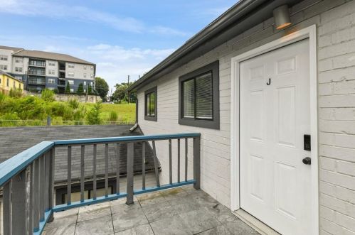 379 Elm St, Atlanta GA 30318-8501 exterior