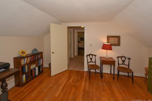 16 Irene Dr, Vernon CT 06066-4622 exterior