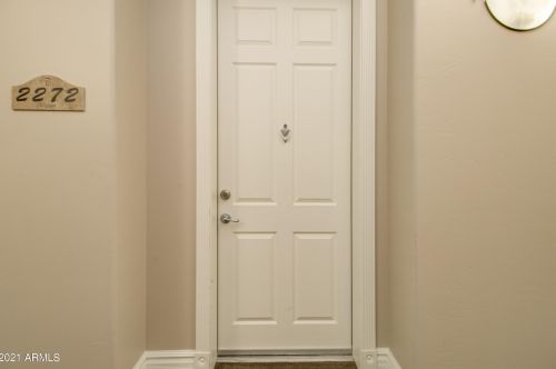 5350 Deer Valley Dr, Phoenix AZ  85054-4126 exterior