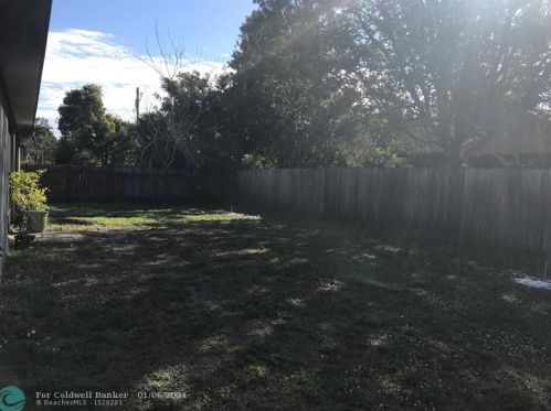 570 Ryder Rd, Fort Pierce FL 34953-6003 exterior