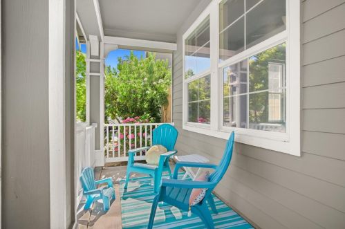 1272 Paseo Belleza, Turlock CA 95382-7396 exterior