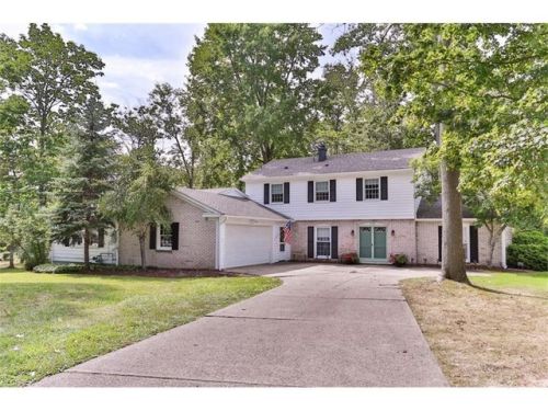 710 Briarcliff Dr, Aurora, OH 44202-8052