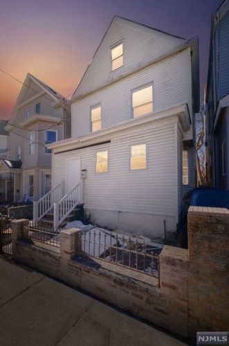 538 27th St, Paterson NJ  07514-1910 exterior