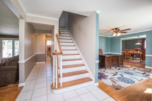 301 Johnston Rd, Pittsburgh PA  15241-1734 exterior