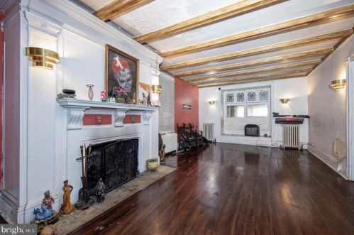 6638 Greene St, Philadelphia PA 19119-3114 exterior