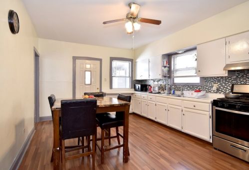 2921 Monitor Ave, Chicago IL 60634-1743 exterior