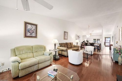 4039 Northlight Dr, Naples FL 34112-5065 exterior