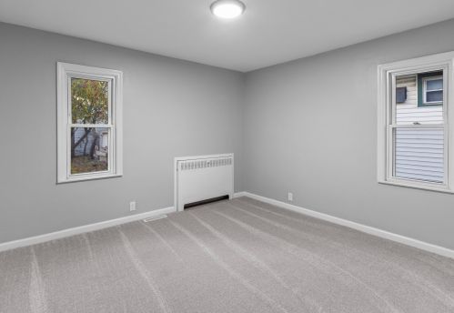 2953 43, Milwaukee WI 53219-3402 exterior