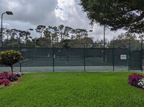 4611 Kittiwake Ct, Boynton Beach FL 33436-5228 exterior