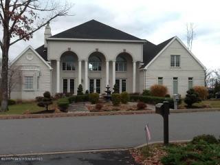 321 Glenmaura Dr, Scranton, PA 18507-1921