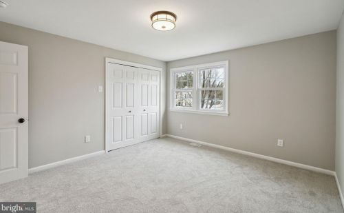 114 Woodview Ln, Riverton NJ  08077-3218 exterior