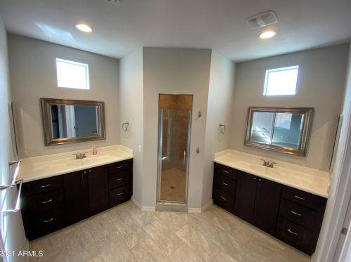 8229 4 Ave, Phoenix AZ 85041-5743 exterior