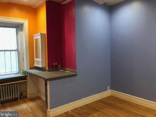 1734 P St, Washington DC 20036-1317 exterior