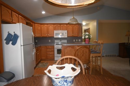 346 Densmore St, Meskegon MI 49442-1511 exterior