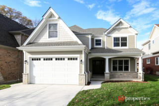 470 Maple Ave, Elmhurst, IL 60126-2344