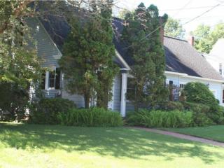 9 Mckinley St, Concord, NH 03301-2700