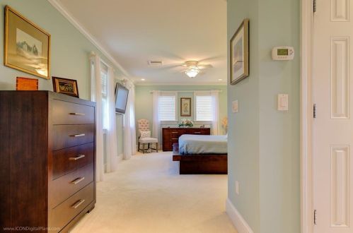 414 Corey Ln, Middletown RI 02842-5659 exterior