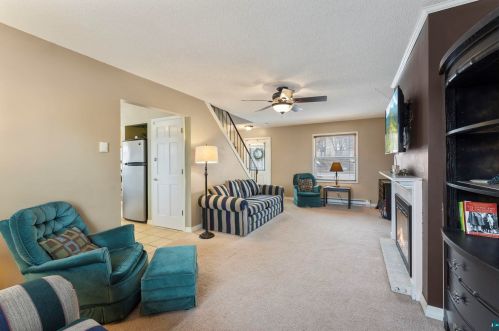 2928 Superior St, Duluth MN 55812-2325 exterior