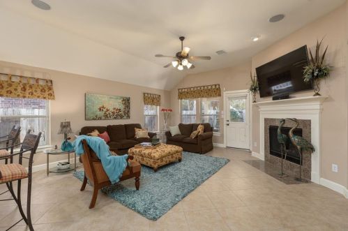 7018 Dewberryshores Ln, Humble TX 77396-4352 exterior