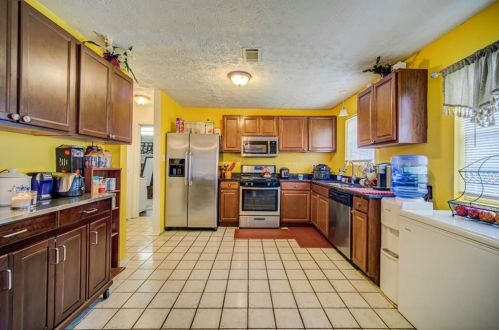 2634 Meadow Bend Ct, Duluth GA 30096-6037 exterior