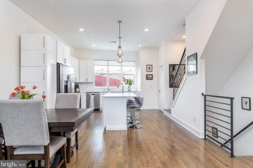 1413 Darien St, Philadelphia PA 19147-5726 exterior