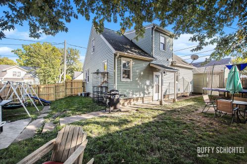 1451 Barclay St, Meskegon MI 49441-2207 exterior