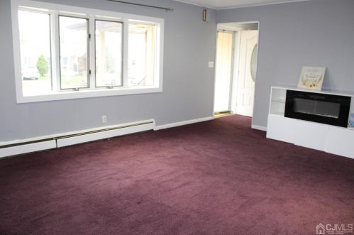 144 Creemer Ave, Iselin NJ  08830-2326 exterior