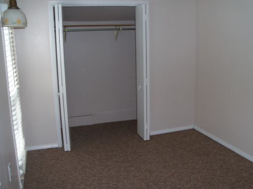 72 Beech St, Cedar Springs MI 49319-5107 exterior