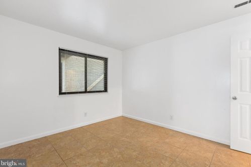 1758 Westwind Way, Mc Lean VA 22102-1612 exterior