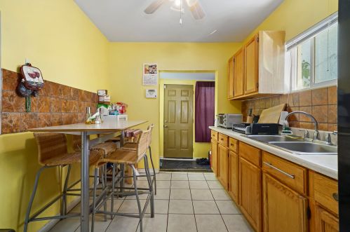 2109 13 Ave, Broadview IL 60153-1407 exterior