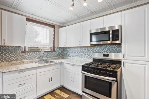 1235 13 St, Chester PA 19022-1341 exterior