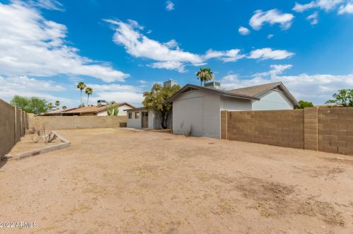 602 Behrend Dr, Phoenix AZ 85024-1871 exterior